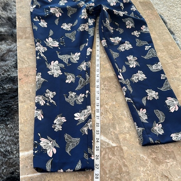 Cynthia Rowley Blue Pink Floral Stretch Dress Pants, Size 6 - Picture 8 of 10